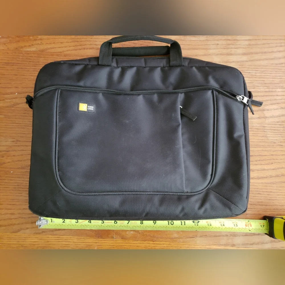 Case Logic Laptop Bag Case Sling Sleeve Two Pockets 15